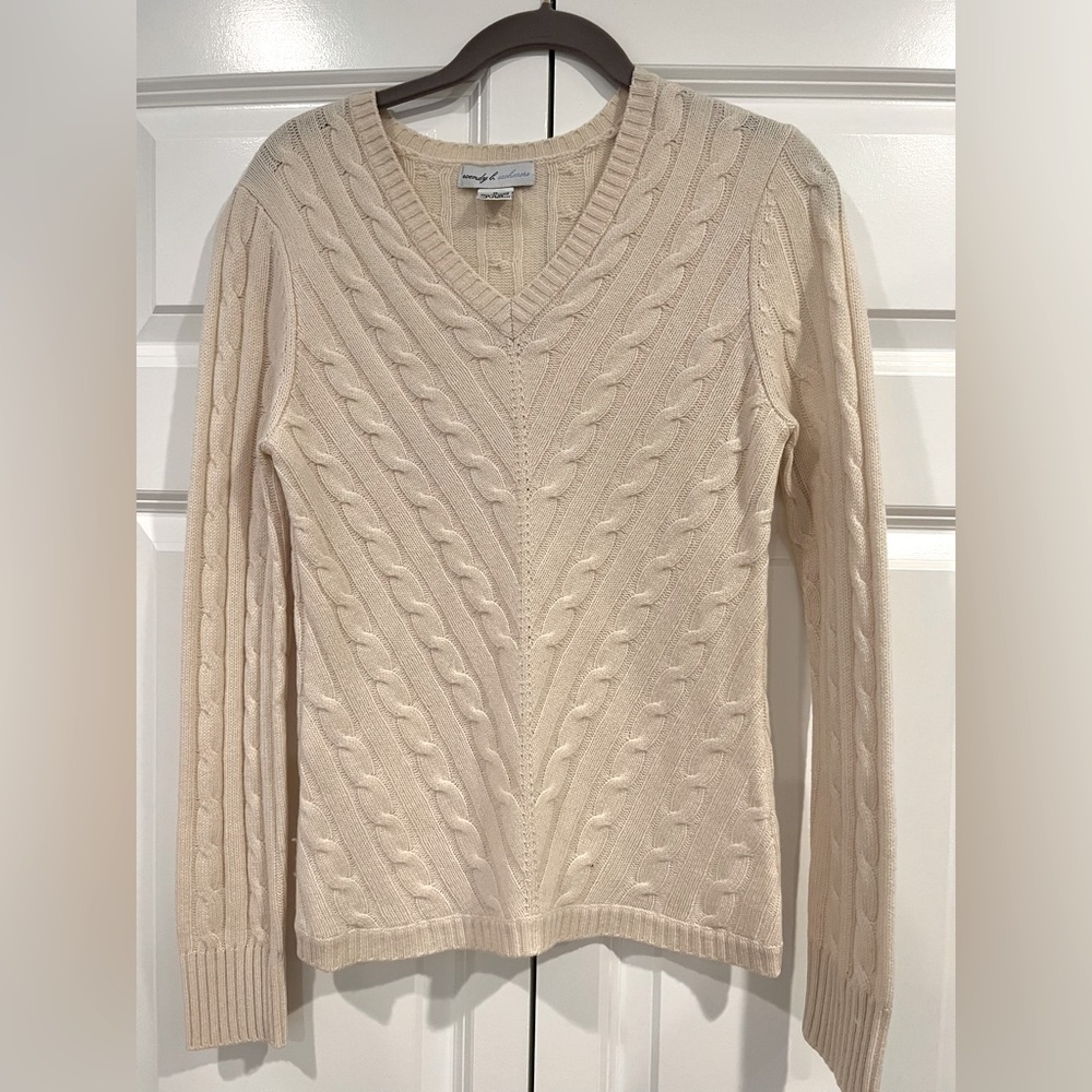 100% Cashemere Cream Cable Crew
